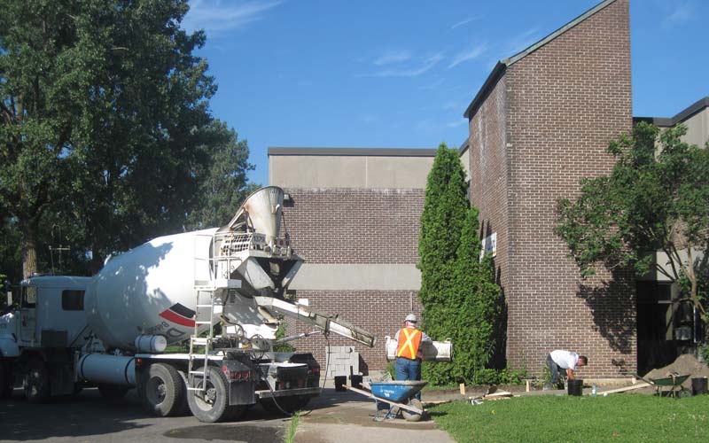 TRAVAUX DE BETTONAGE-ECOLE ST-EDMUND